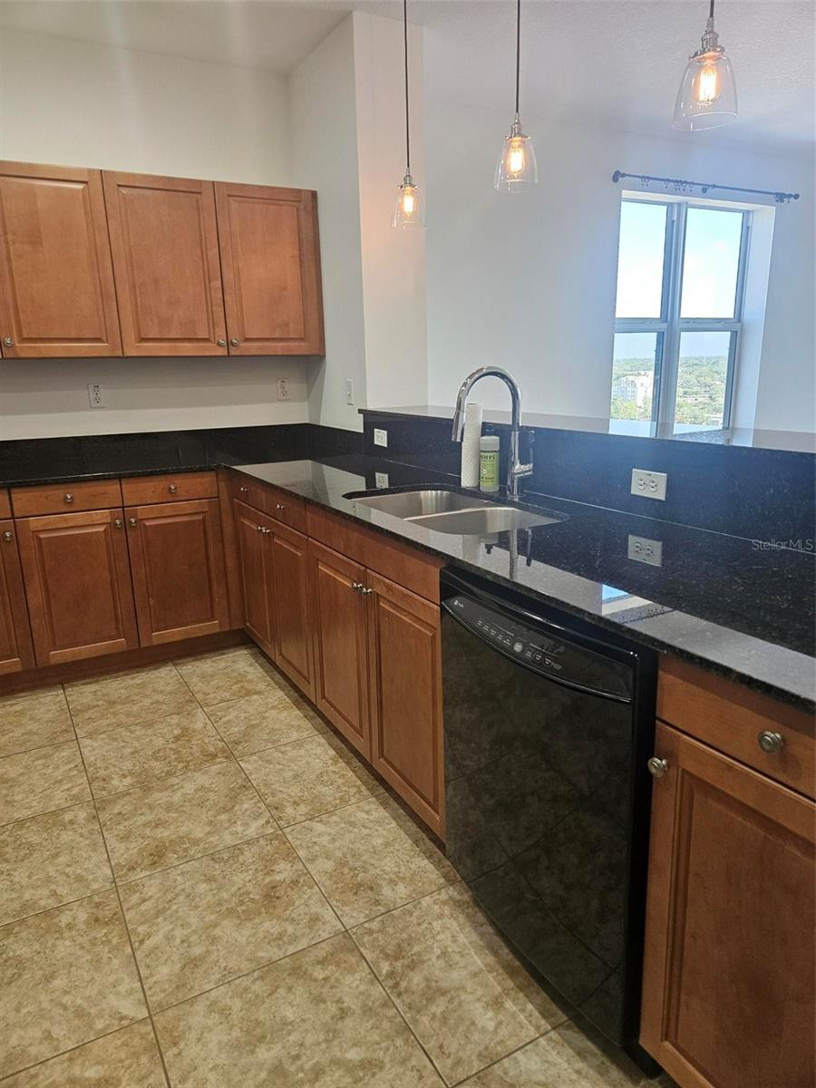 STATION SQUARE CONDO - Residential