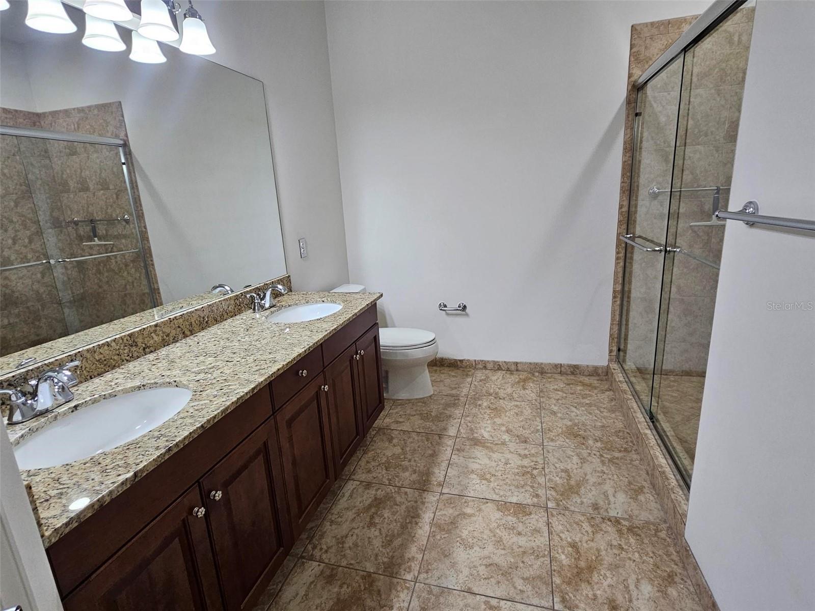 STATION SQUARE CONDO - Residential