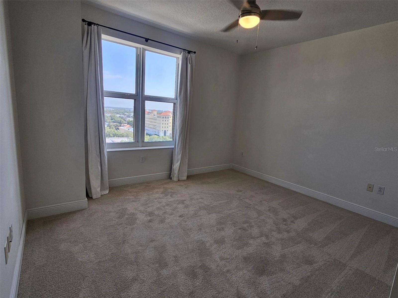 STATION SQUARE CONDO - Residential