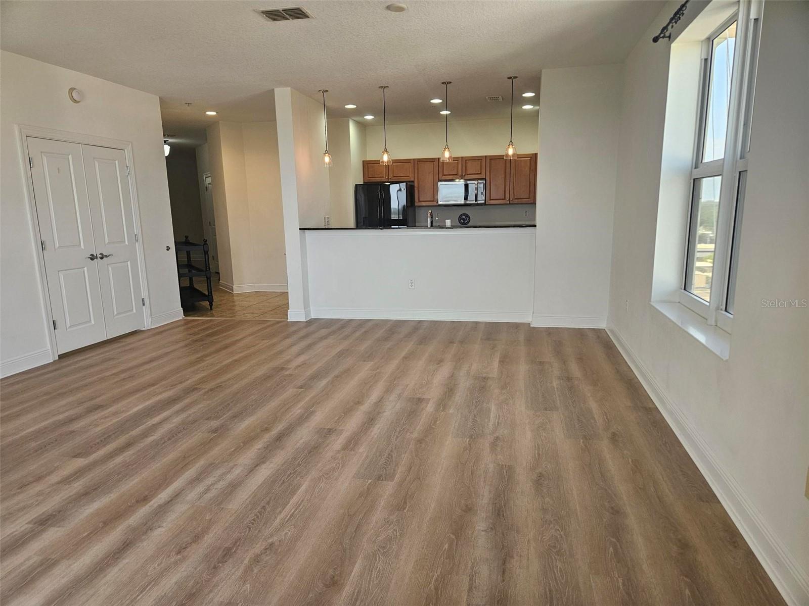 STATION SQUARE CONDO - Residential