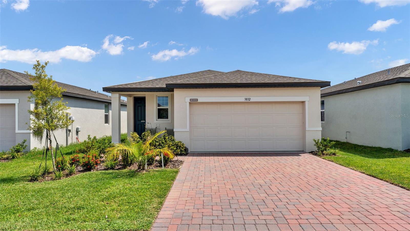 Immaculate, move in ready, 3bedroom/2 bath home. All appliances included with home. Blinds/curtains included. Open Floorplan great for Family get togethers. Neighborhood has 2 community pools, Clubhouse and playgrounds for your family ready to use. Winter Haven is known for its beautiful chain of lakes with lakeside restaurants and its award-winning community theater. Nearby attractions include Legoland Florida and Peppa Pig Theme Park.