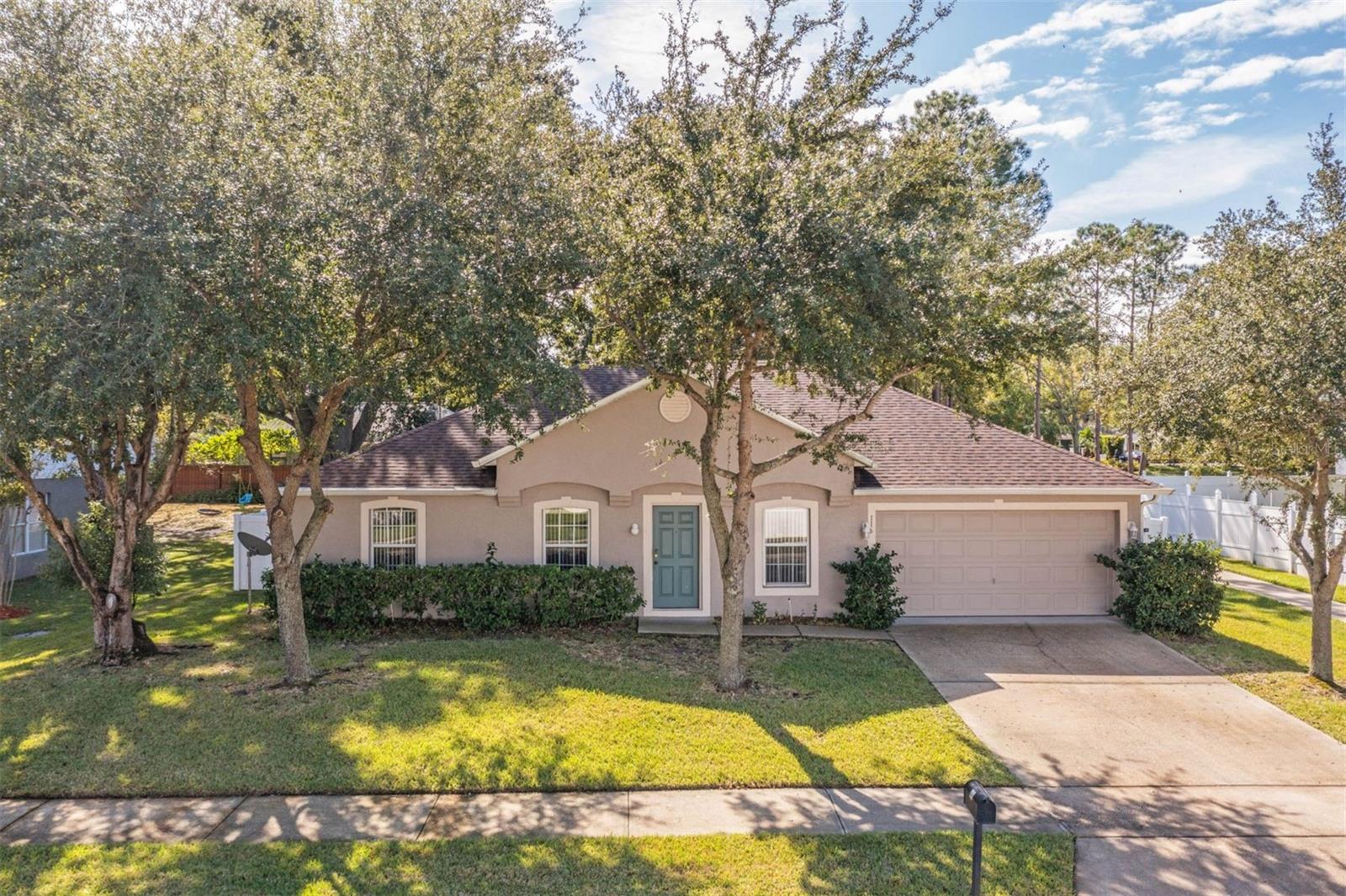 Available Nov. 20th, 2025***Beautiful home with fenced in yard in Downtown Winter Garden. Available Nov 15th, 2025. 1 year lease preferred. Showings will need to be scheduled with listing agent. Enjoy the Downtown Golf cart district with boutique shopping, casual, and fine dining, Saturday Farmer's Market, and all the downtown parades and events that the city of Winter Garden celebrates. Just a few blocks away from Cooked Can Brewery. (Golf cart in photos not included) Walk or ride your bike, or take your golf cart. Very close to the famous West Orange Bike Trail. Home features 3 bedrooms and a den that could be used as a 4th bedroom, 2 bathrooms (1 tub and 1 walk in shower), huge quarter acre lot FULLY FENCED, with 2 car garage. Inside laundry closet (Hook ups only). Master bedroom has vaulted ceilings, and has a master bath. Split floor plan. Large living room, dining room, kitchen combo. There is a den in the entrance that could be used as a 4th bedroom. Large fenced in backyard for pets. Background check and credit check required. Renters insurance required, security deposit required. Pet deposit non-refundable, 2 - pet MAX. $150 application fee per adult occupant. Tenant pays all utilities. Landlord pays HOA and pest control.