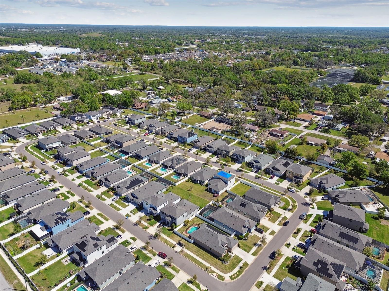 FLORABLU ESTATES - Residential