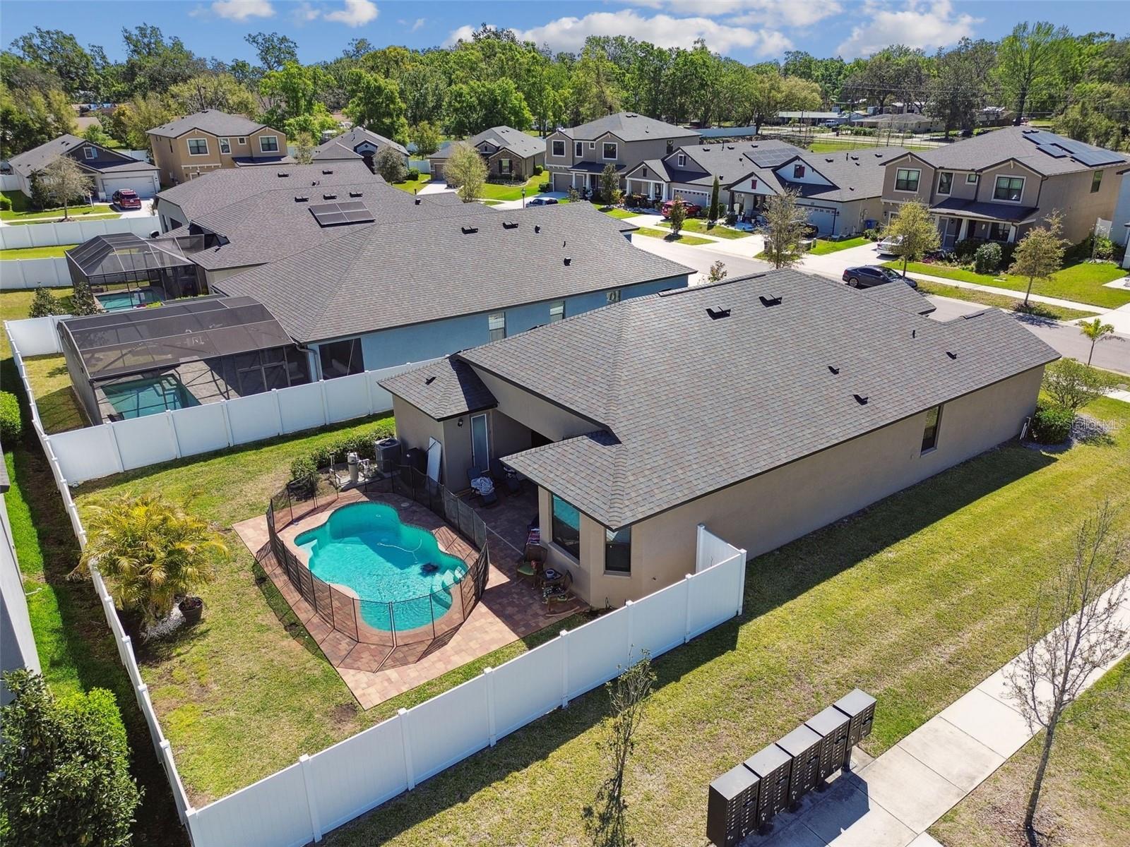 FLORABLU ESTATES - Residential