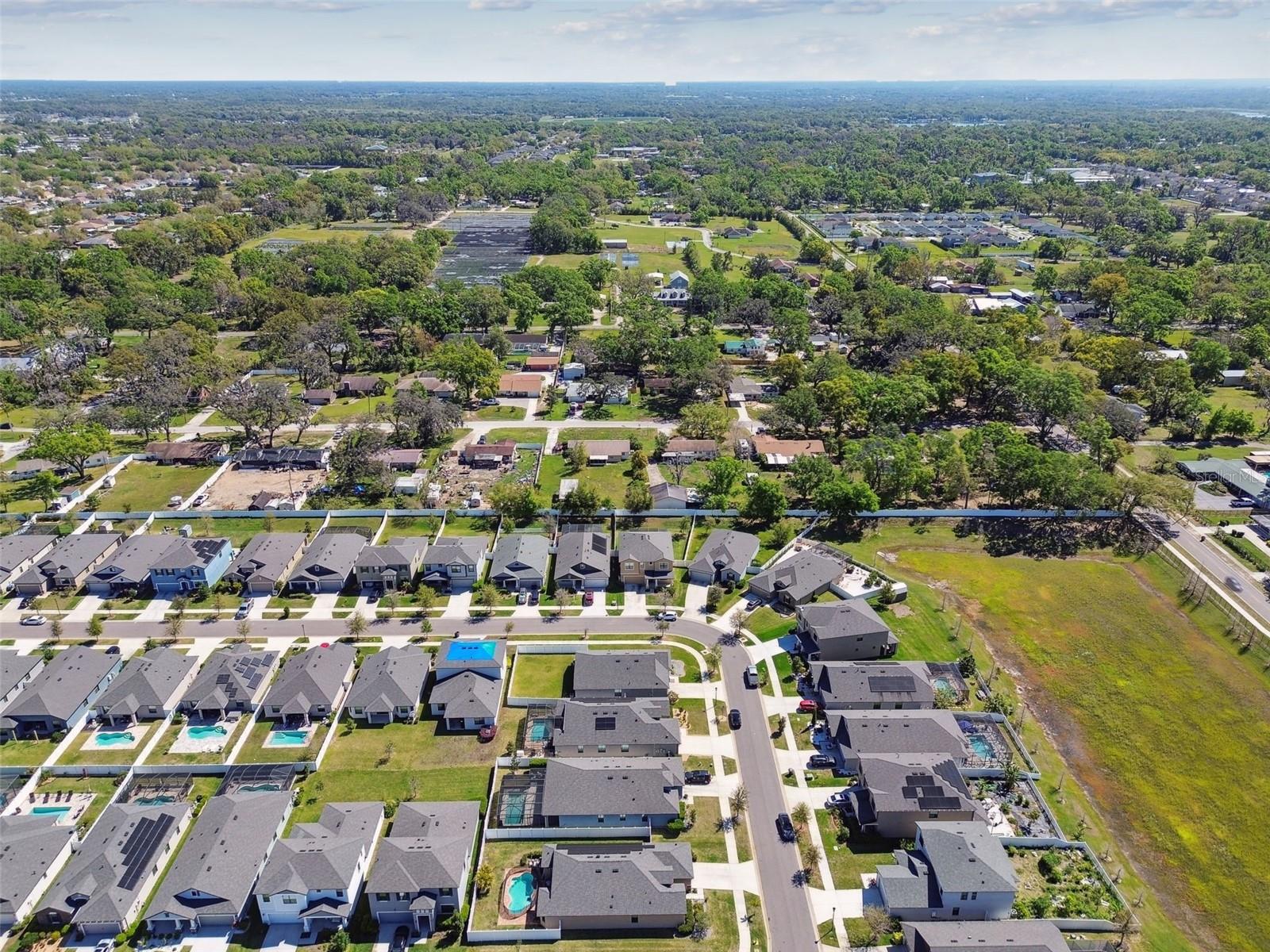 FLORABLU ESTATES - Residential