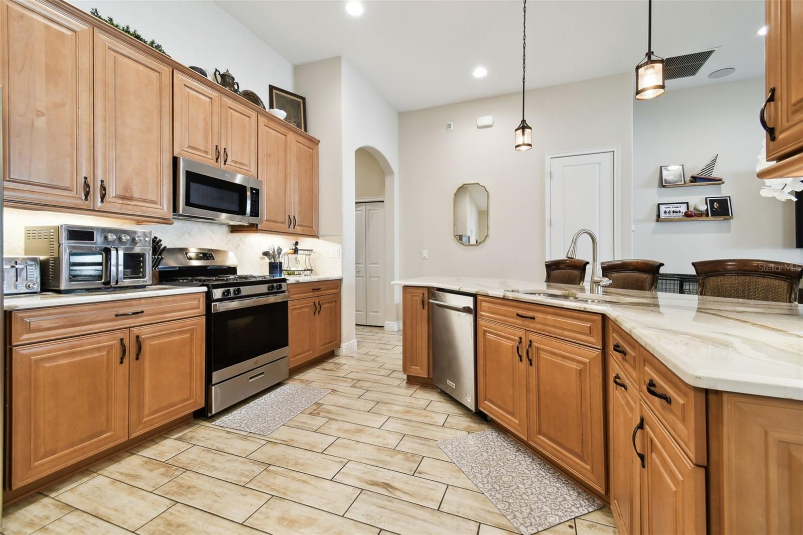 FLORABLU ESTATES - Residential