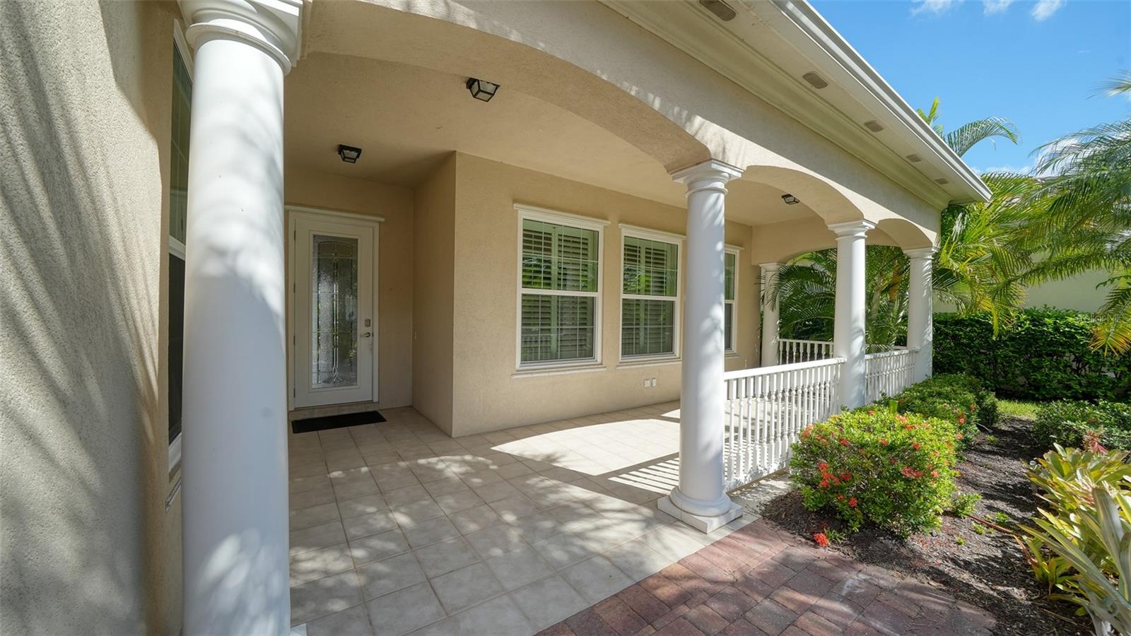 5924 MARIPOSA LANE