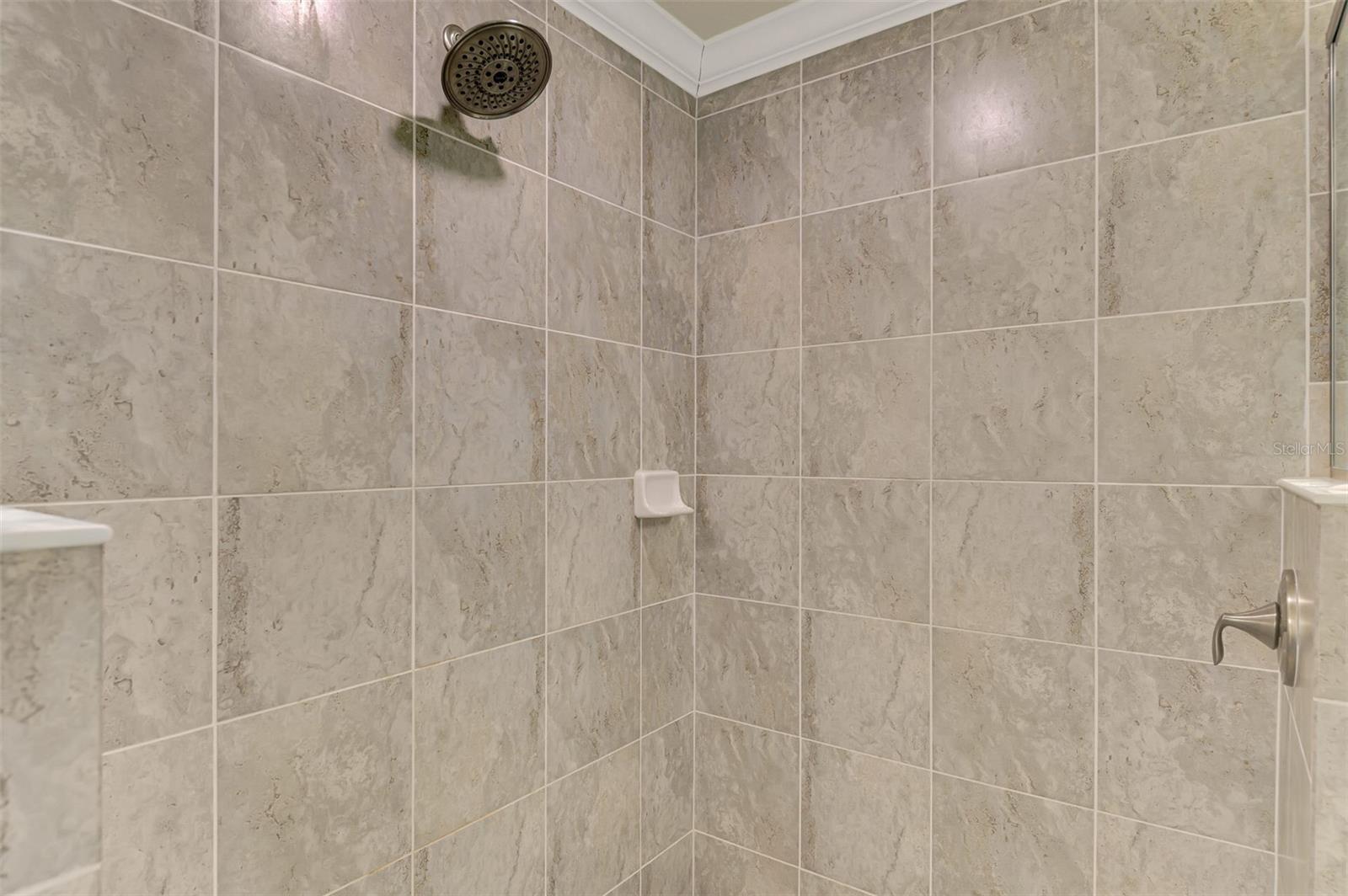 COACH HOMES 3/GRAN PARADISO BL - Residential