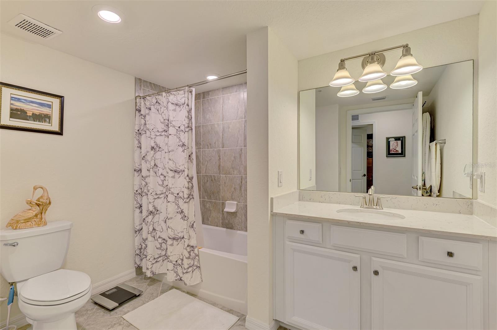 COACH HOMES 3/GRAN PARADISO BL - Residential