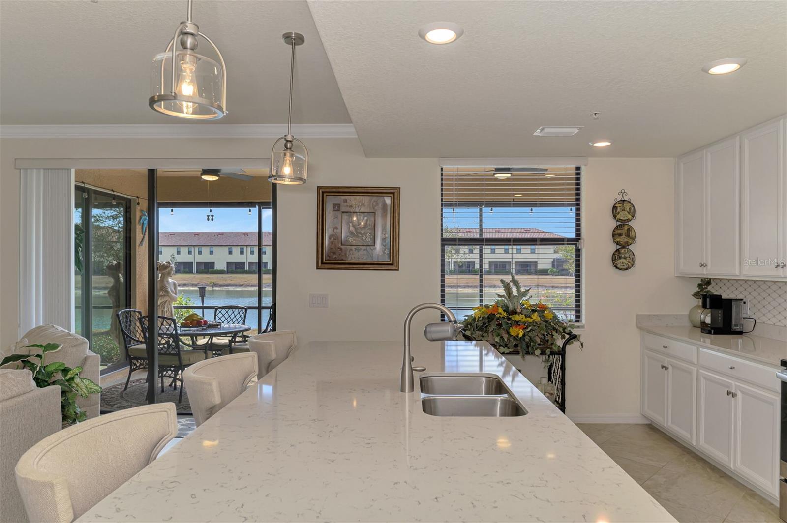 COACH HOMES 3/GRAN PARADISO BL - Residential