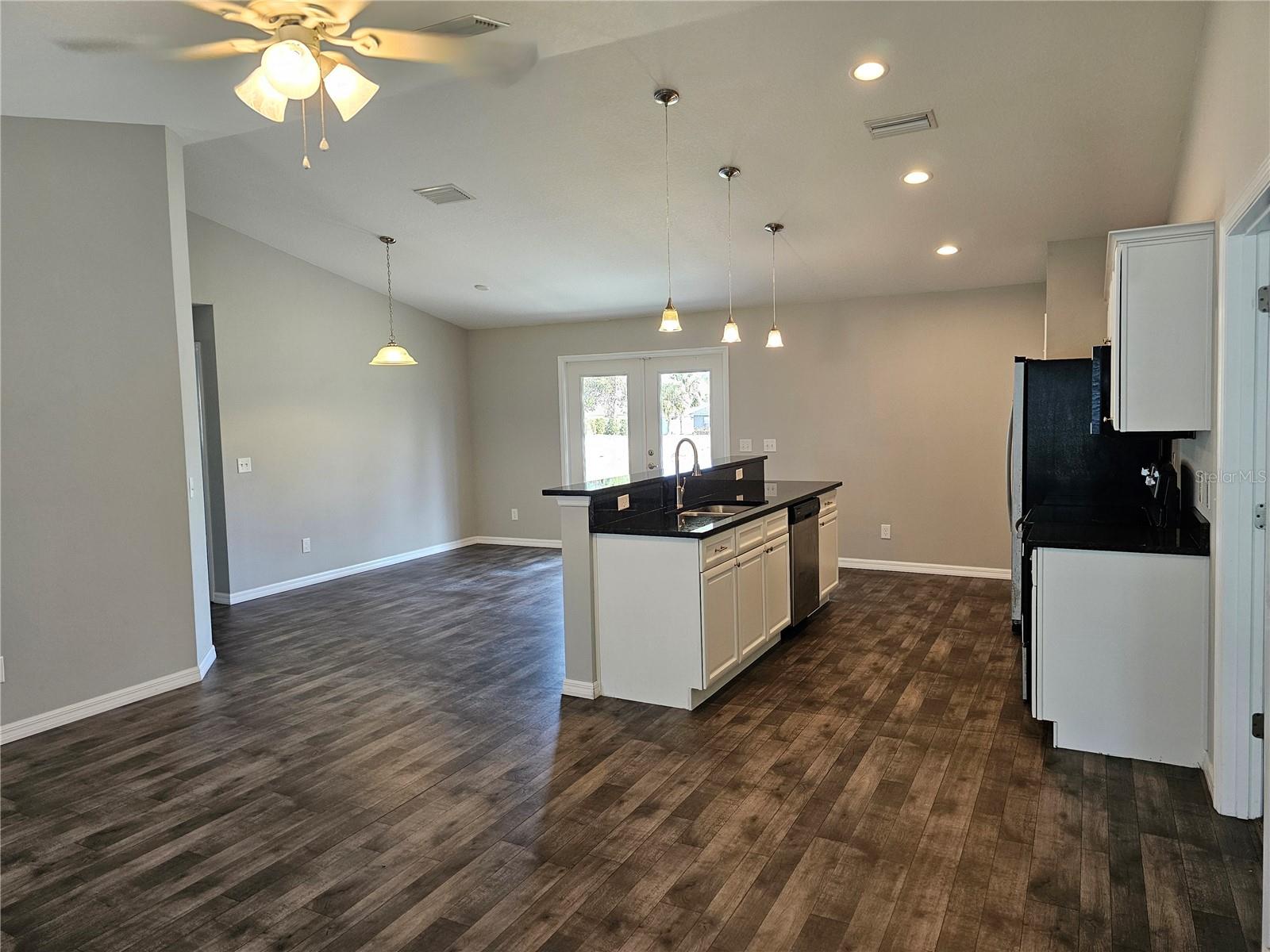 SILVER SPGS SHORES UN #21 - Residential Lease