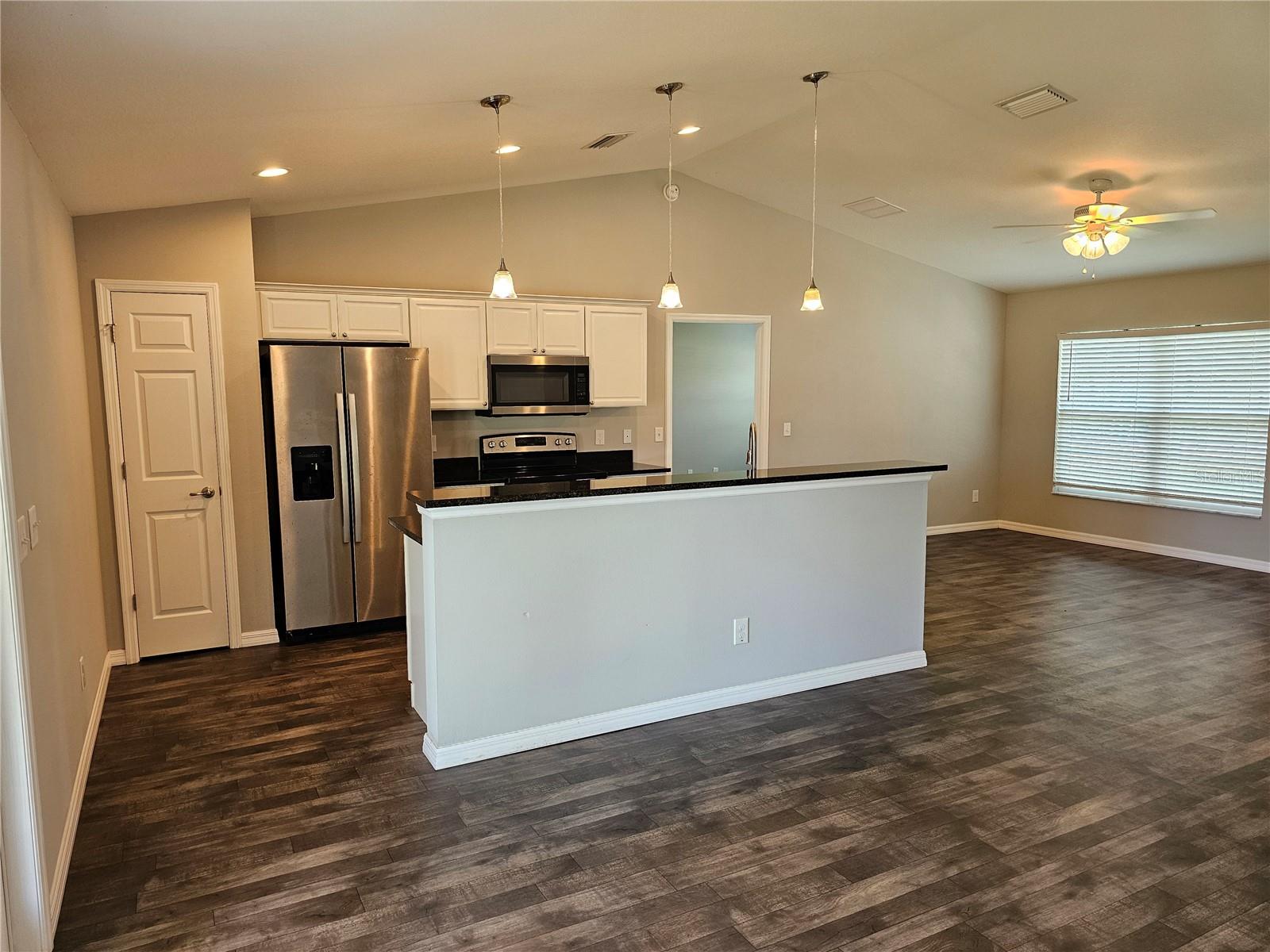 SILVER SPGS SHORES UN #21 - Residential Lease