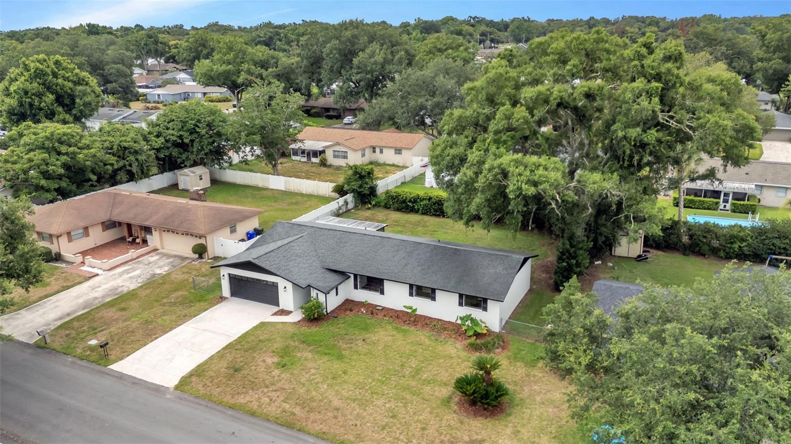 1311 NORTHGLEN LANE