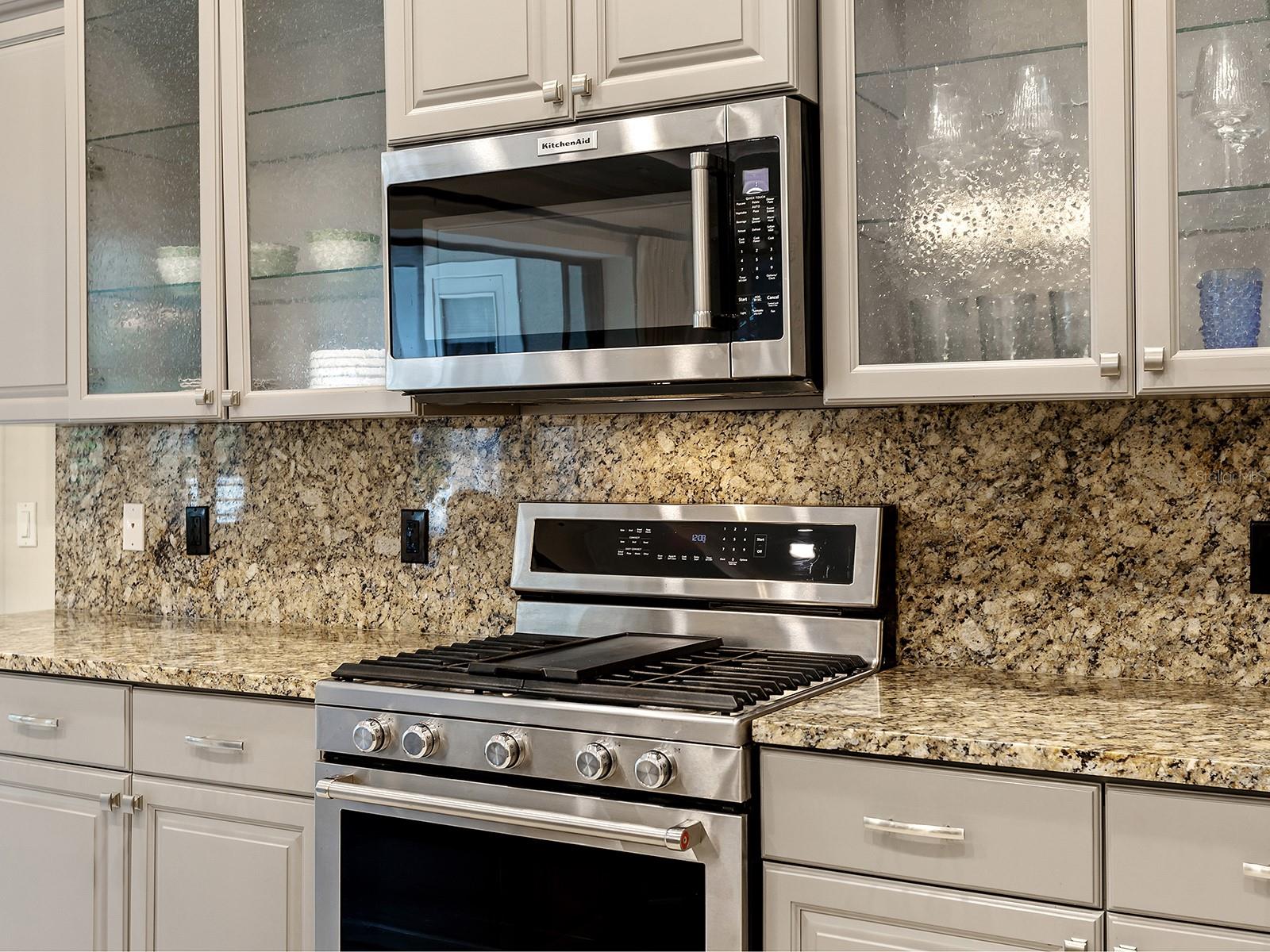 LAKEWOOD RANCH COUNTRY CLUB VILLAGE - Residential