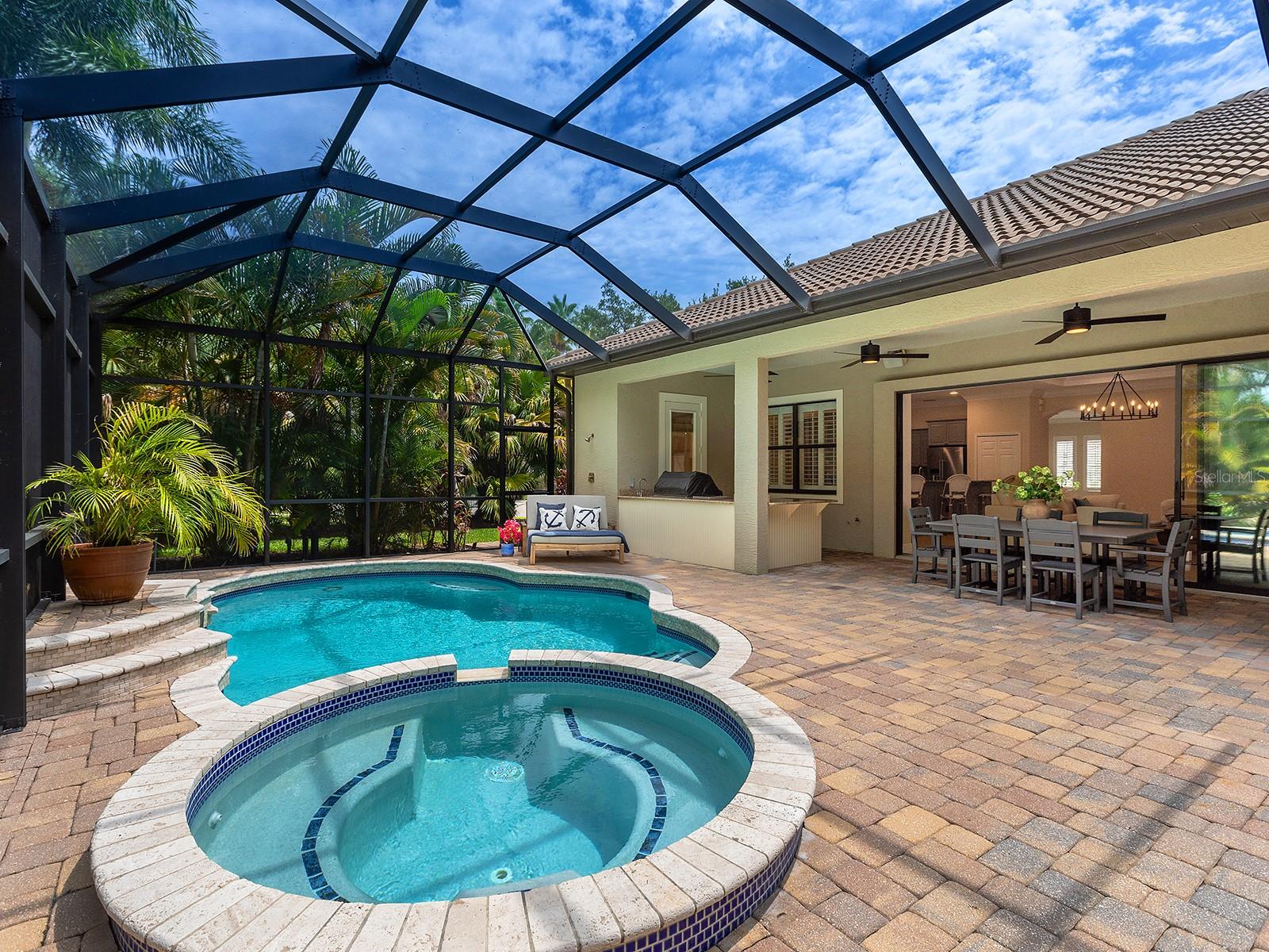 LAKEWOOD RANCH COUNTRY CLUB VILLAGE - Residential