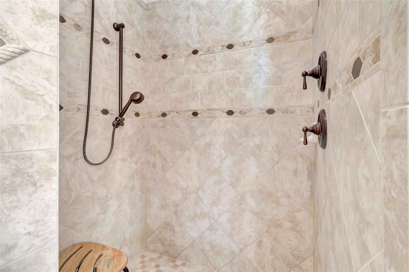 GREAT BLUE HERON ESTATES - Residential