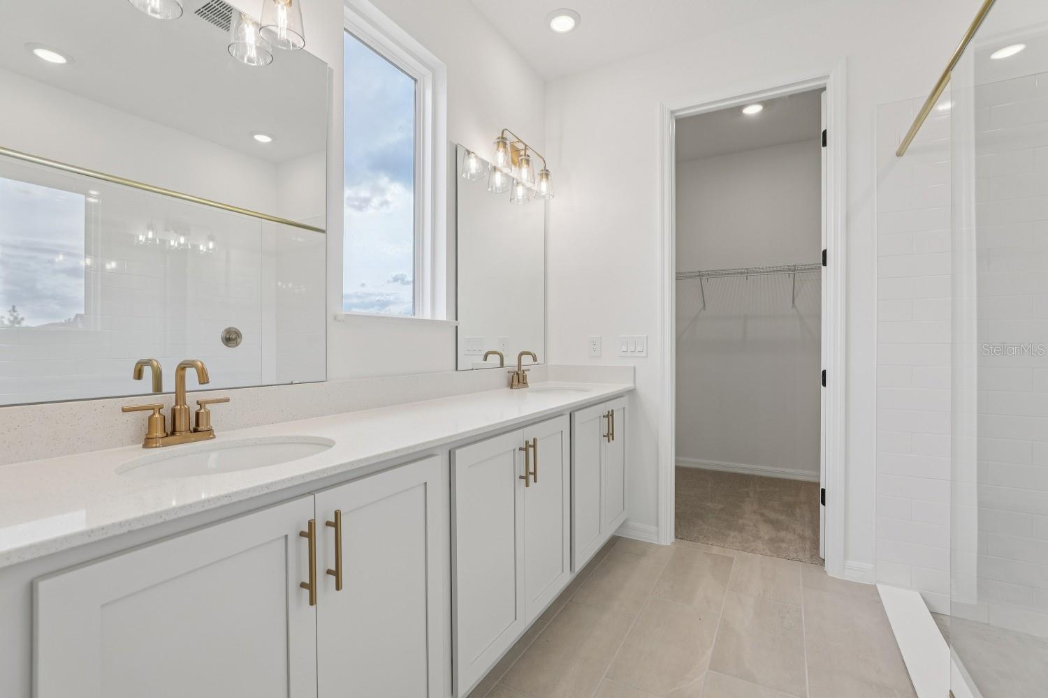 WESLYN PARK - Residential