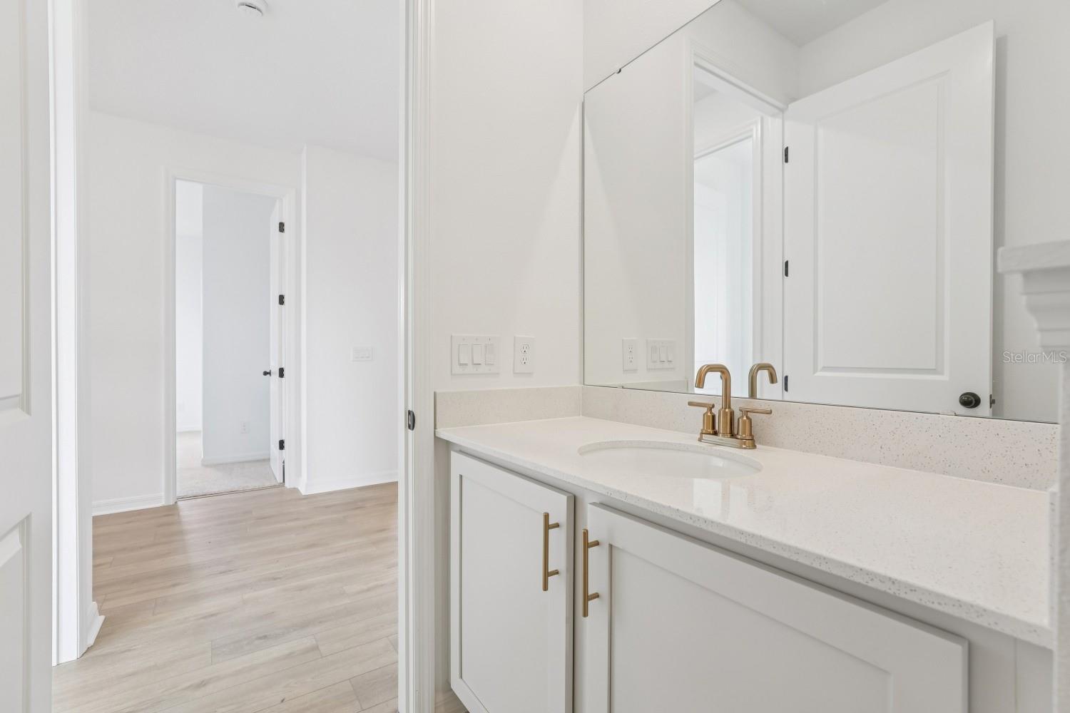 WESLYN PARK - Residential