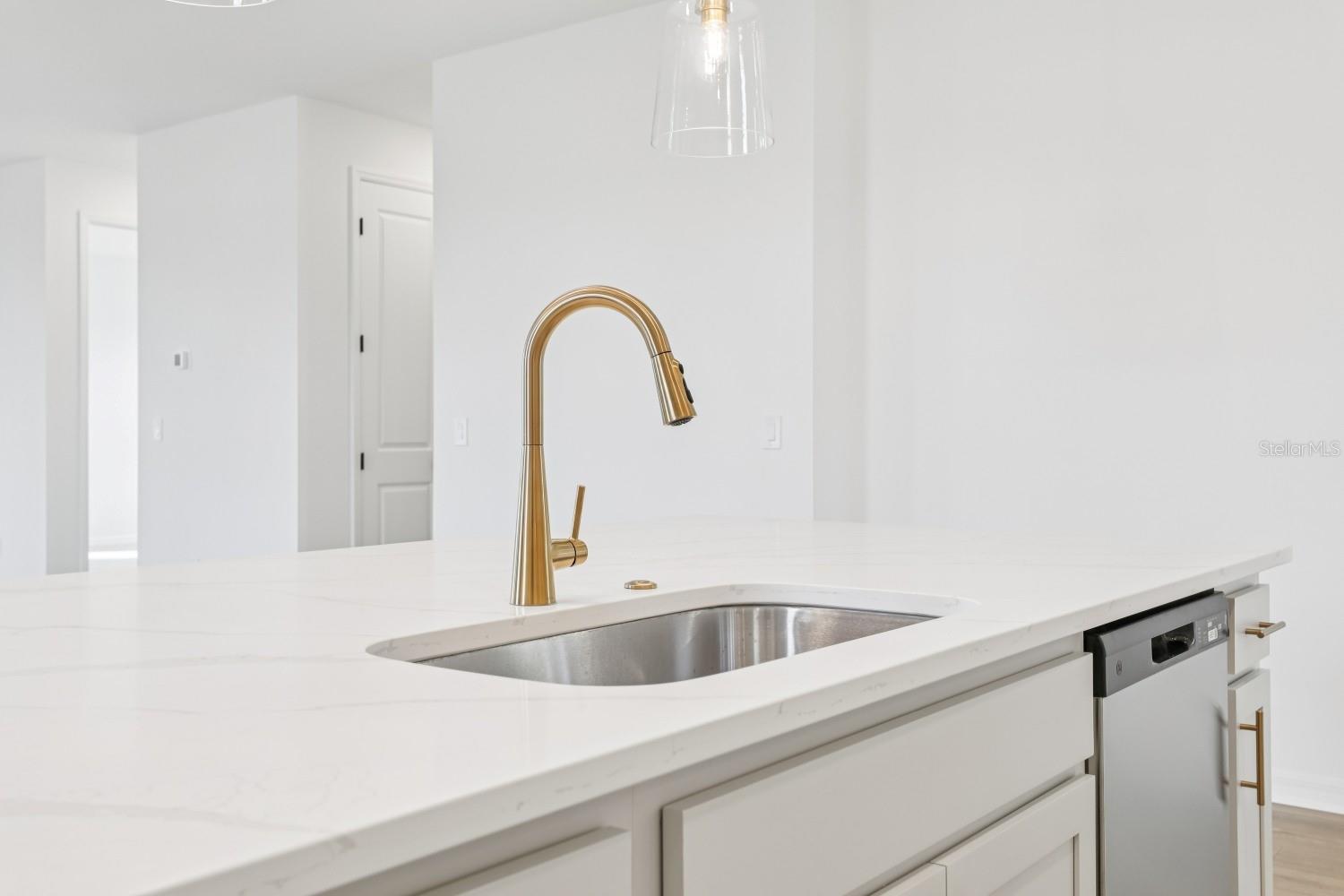 WESLYN PARK - Residential