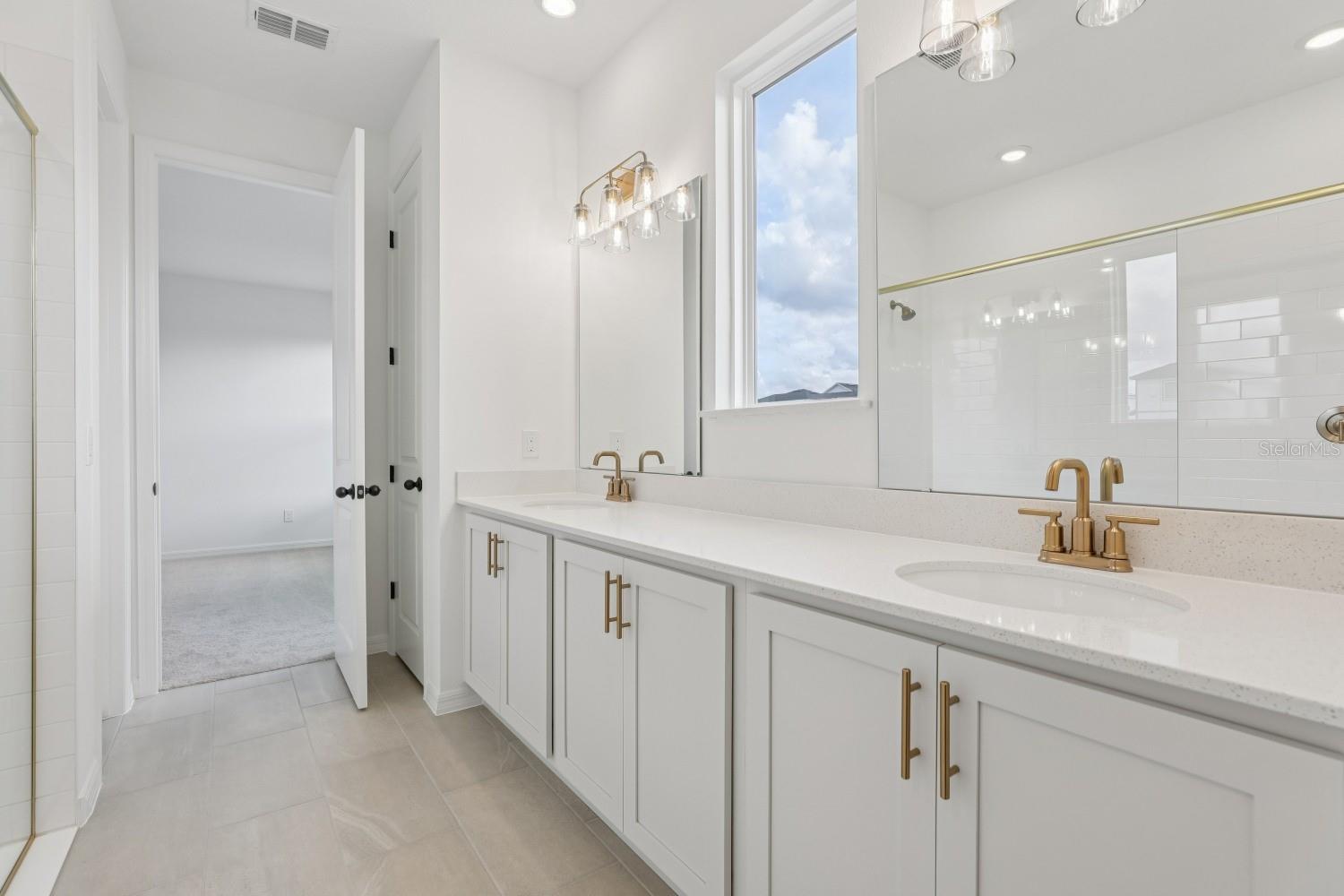 WESLYN PARK - Residential