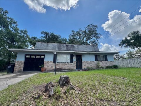 Photo of 4409 Watch Hill Road, Orlando, FL 32808 (MLS # O6347308)