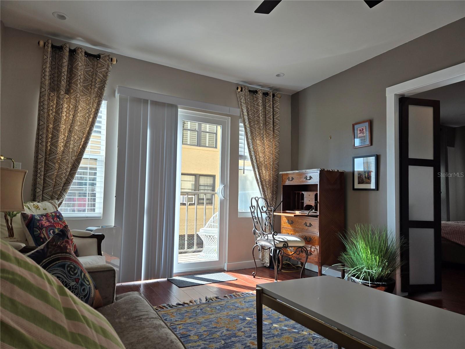 FLORI DE LEON APTS CO-OP - Residential