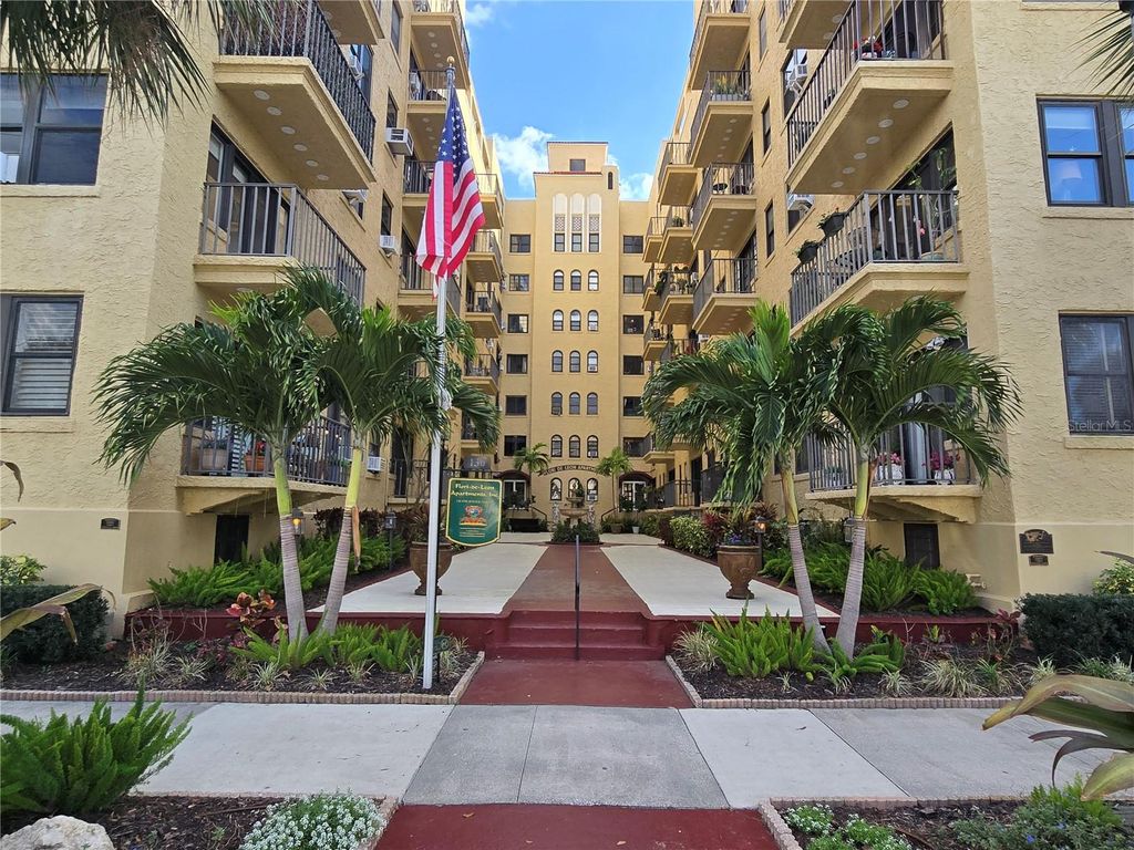 Photo of 130 4th Avenue N #615, St Petersburg, FL 33701 (MLS # GC538400)