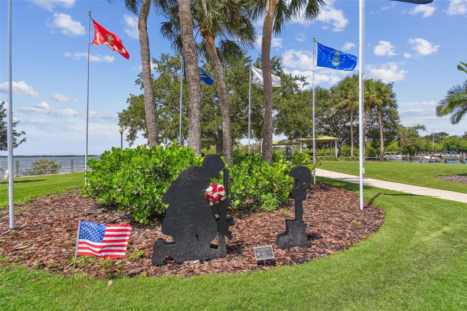 HARBOR OAKS ESTATES - Residential
