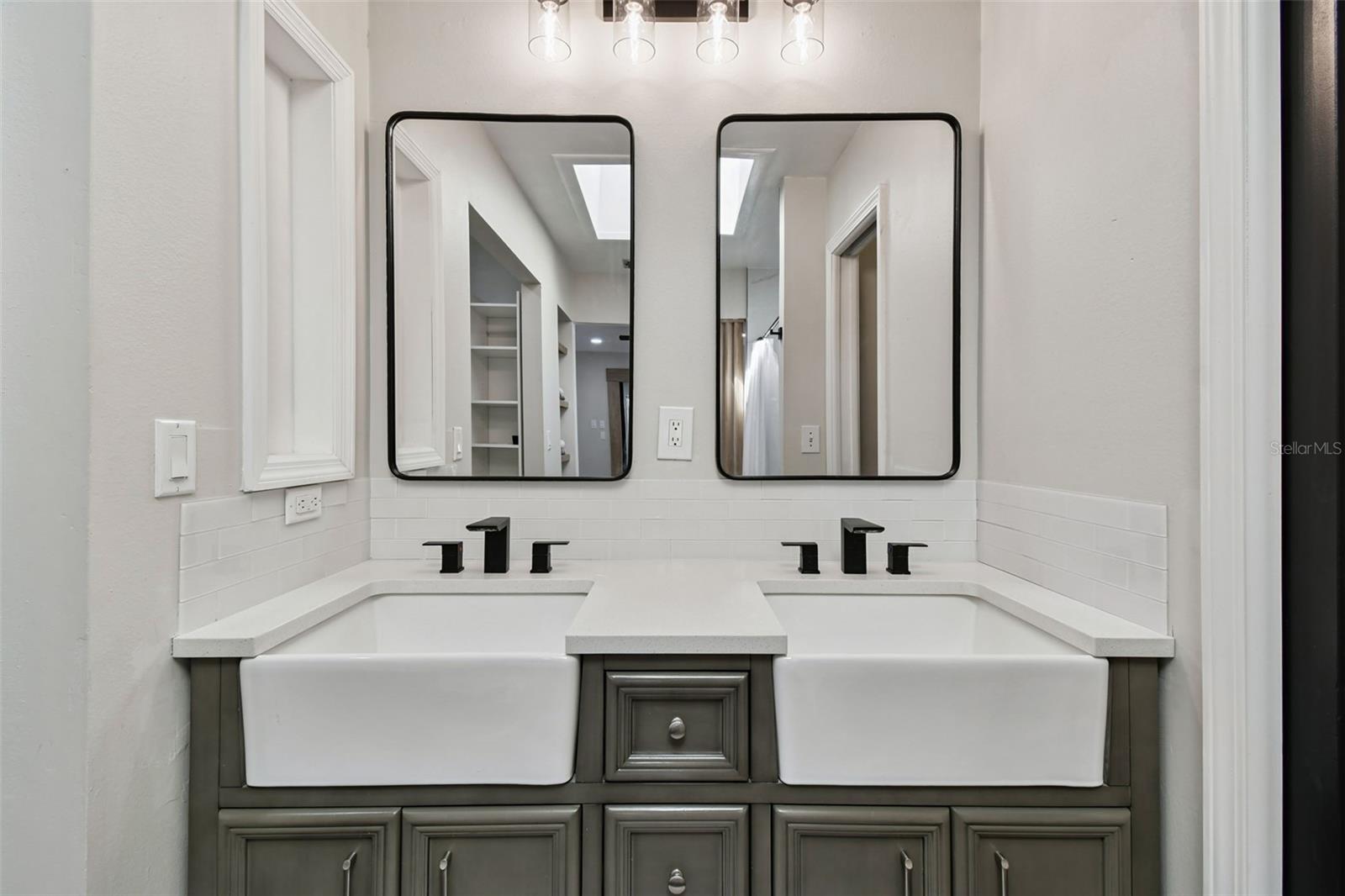 HARBOR OAKS ESTATES - Residential