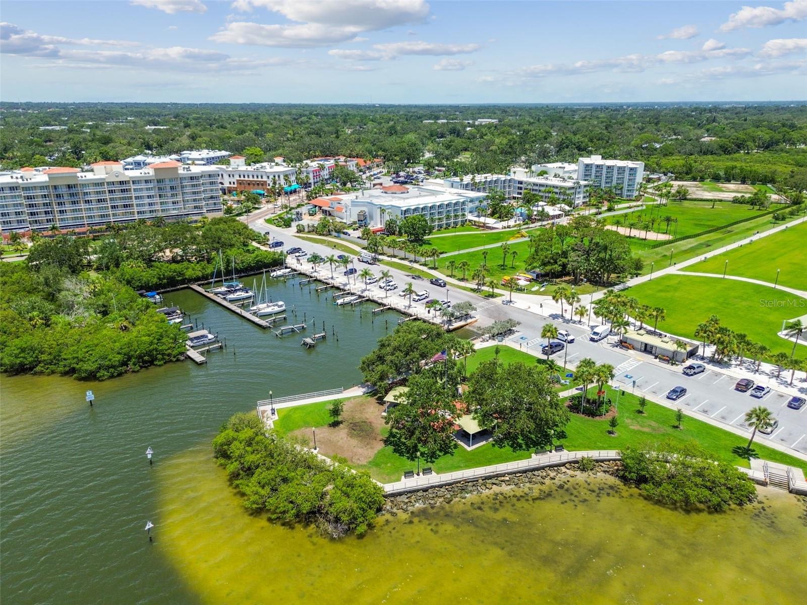 HARBOR OAKS ESTATES - Residential