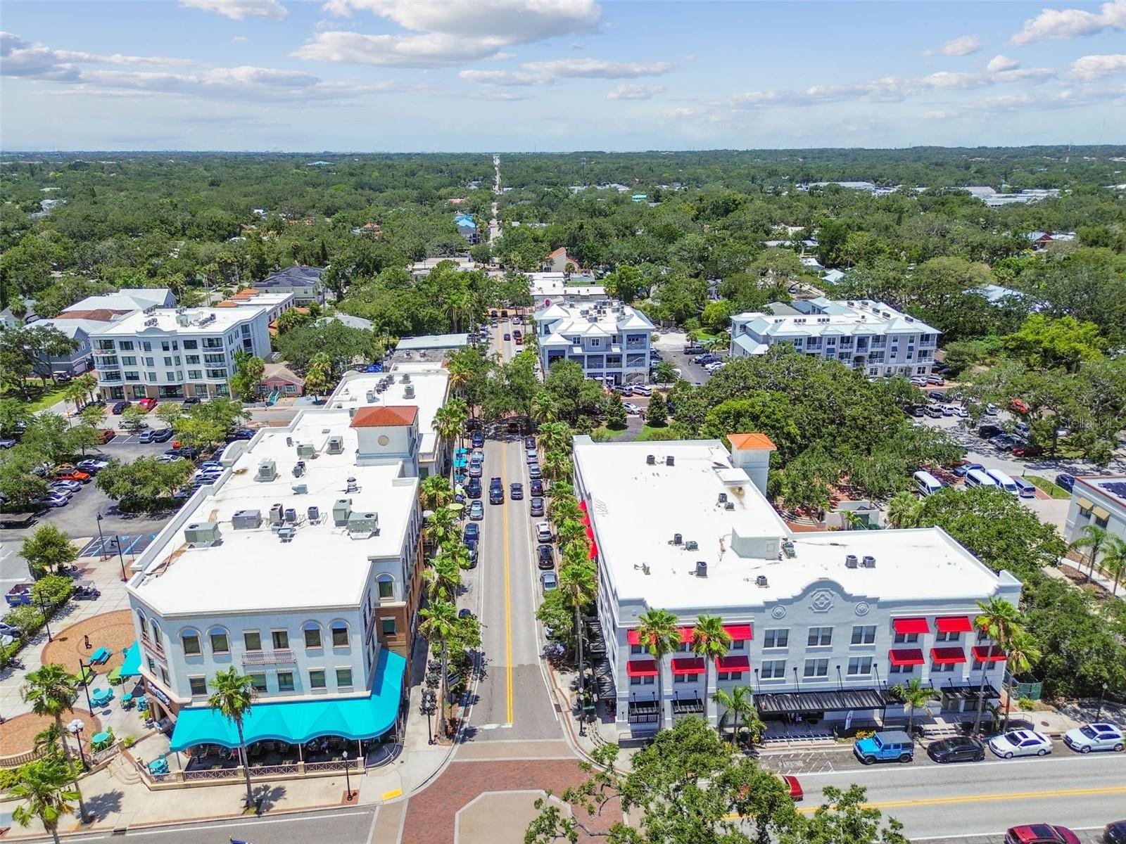 HARBOR OAKS ESTATES - Residential