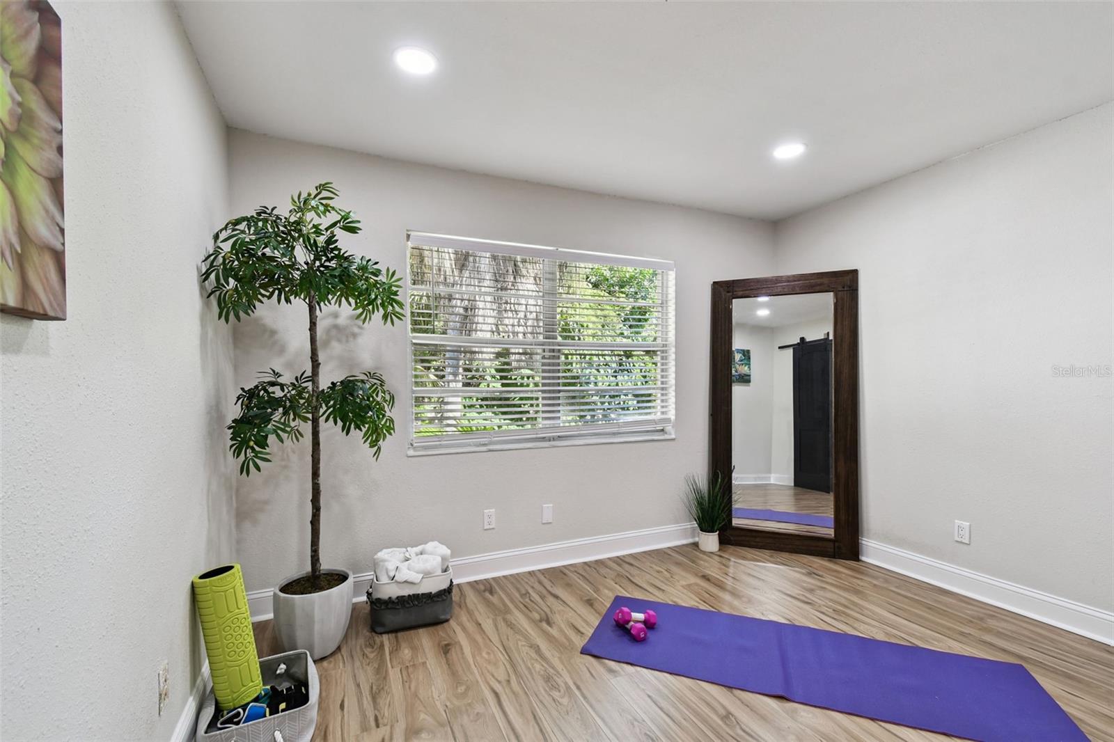 HARBOR OAKS ESTATES - Residential