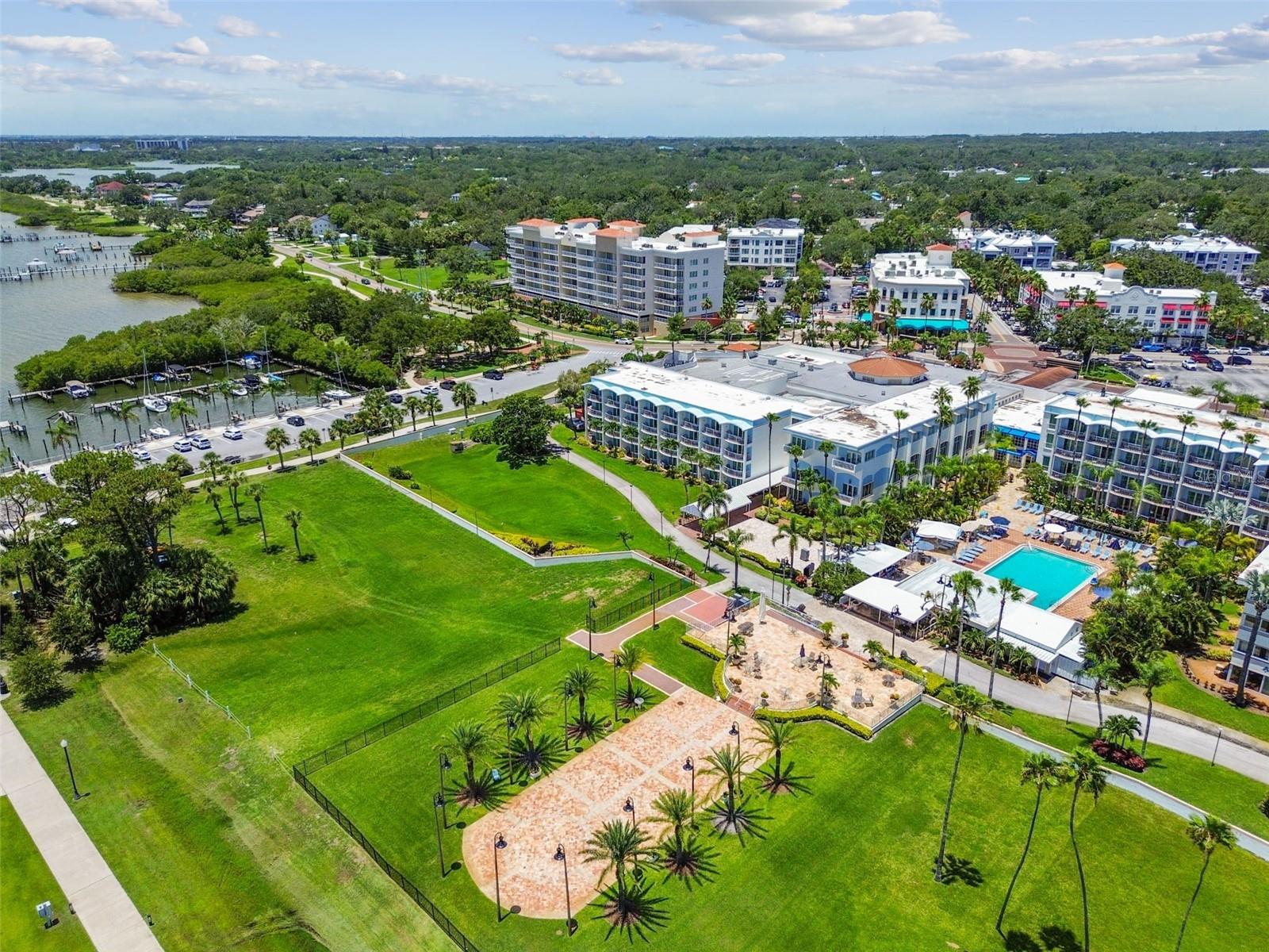 HARBOR OAKS ESTATES - Residential