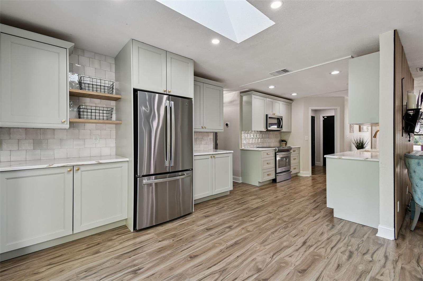 HARBOR OAKS ESTATES - Residential