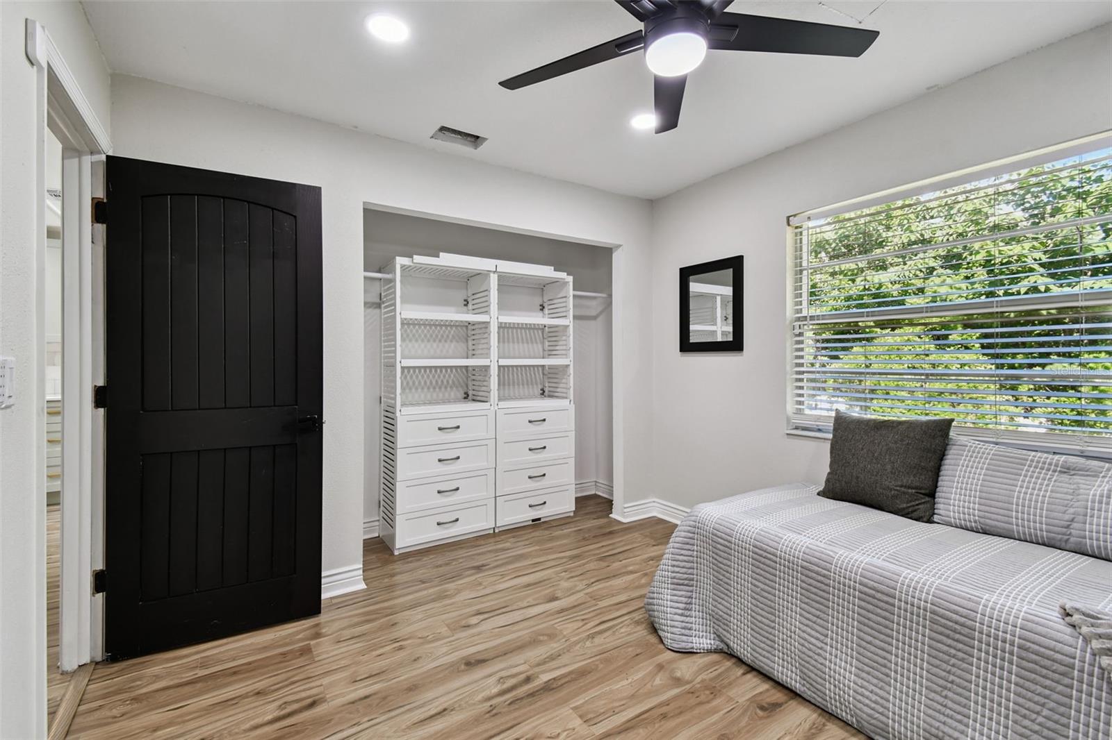HARBOR OAKS ESTATES - Residential