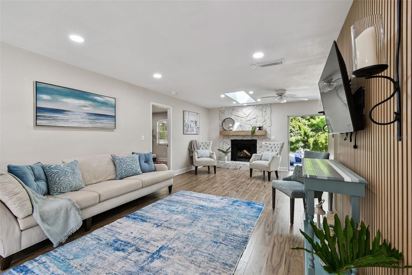HARBOR OAKS ESTATES - Residential