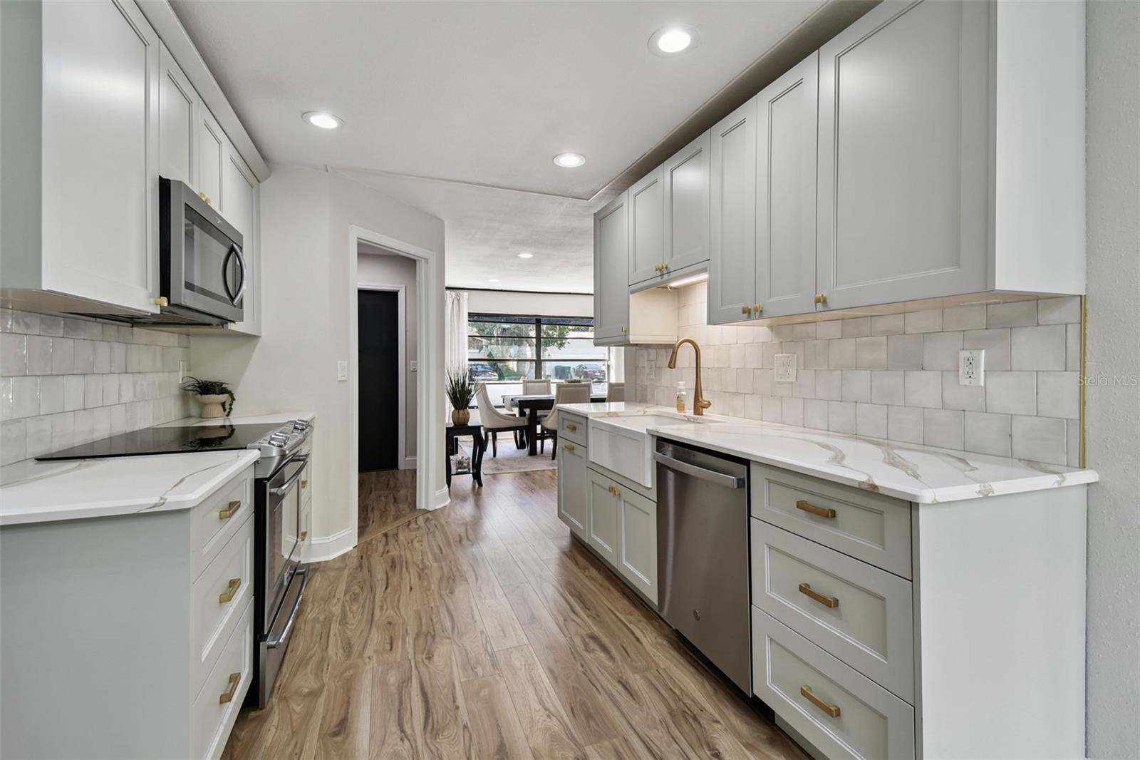 HARBOR OAKS ESTATES - Residential