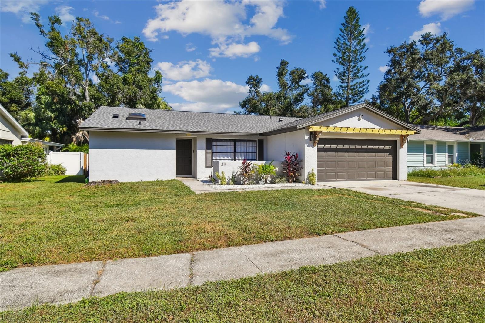 HARBOR OAKS ESTATES - Residential