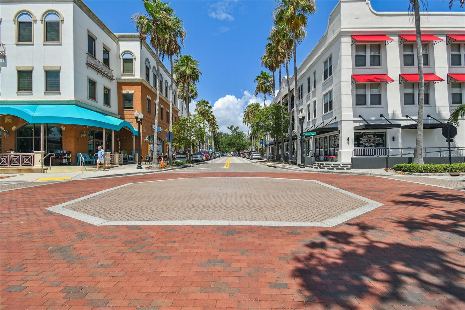 HARBOR OAKS ESTATES - Residential