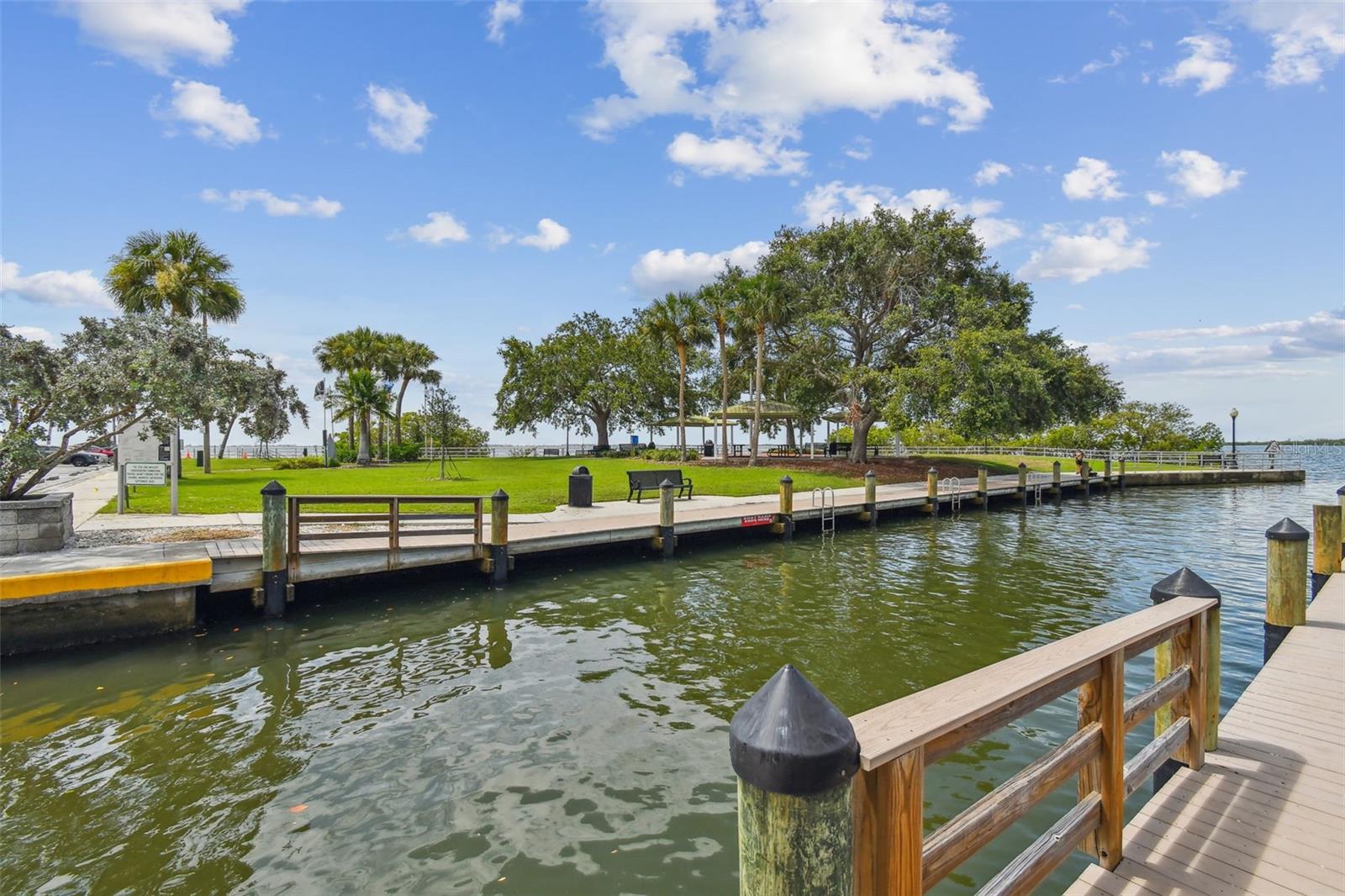 HARBOR OAKS ESTATES - Residential