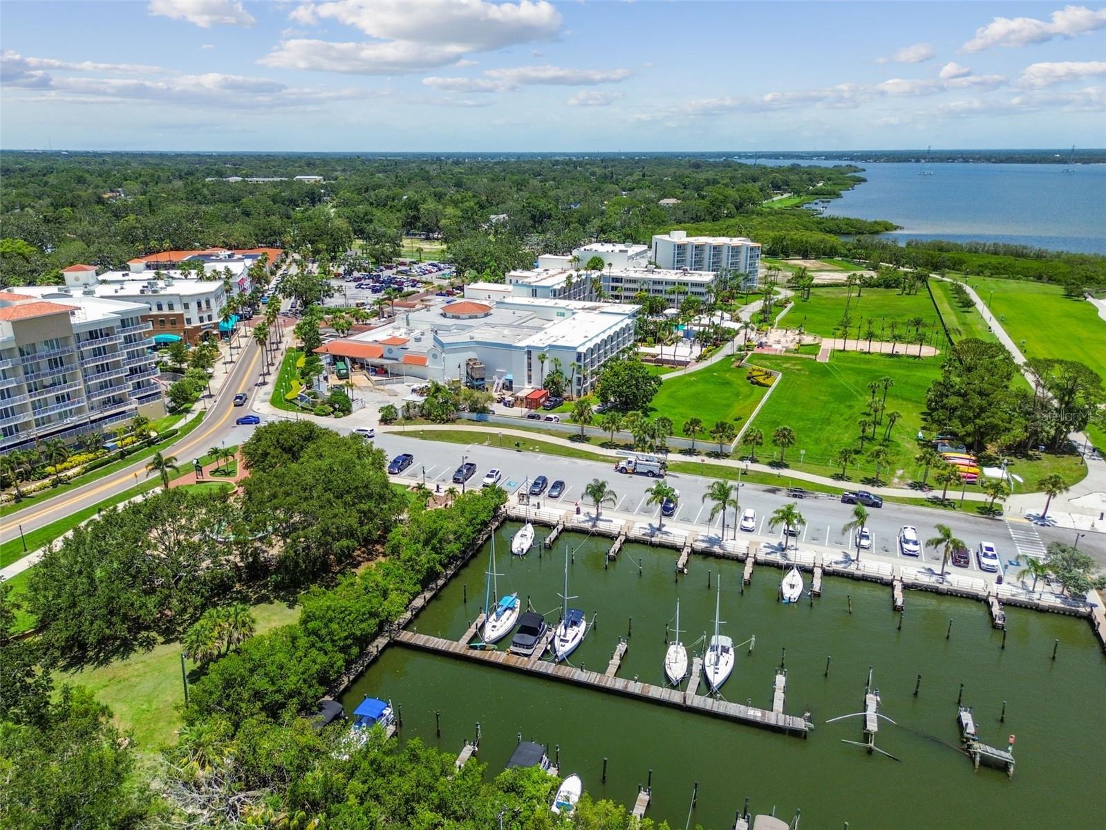 HARBOR OAKS ESTATES - Residential