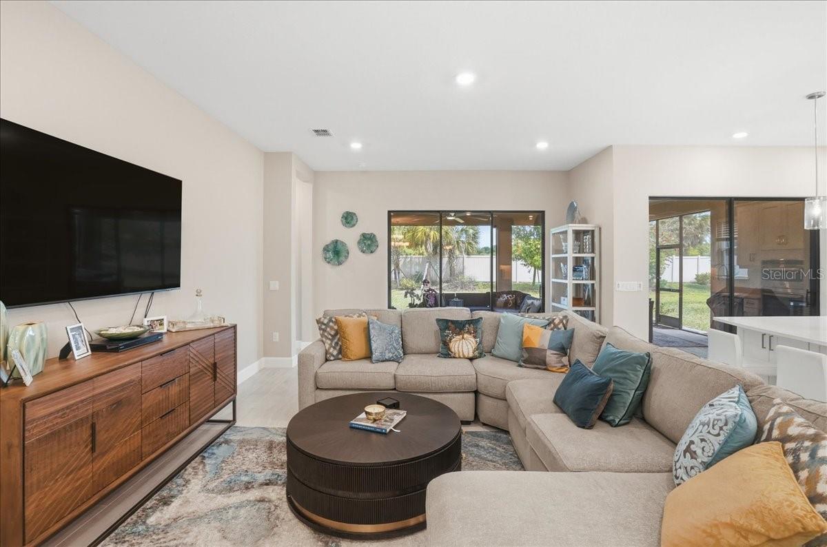 ESPLANADE NORTH AT ARTISAN LAKES SUBPH I - Residential