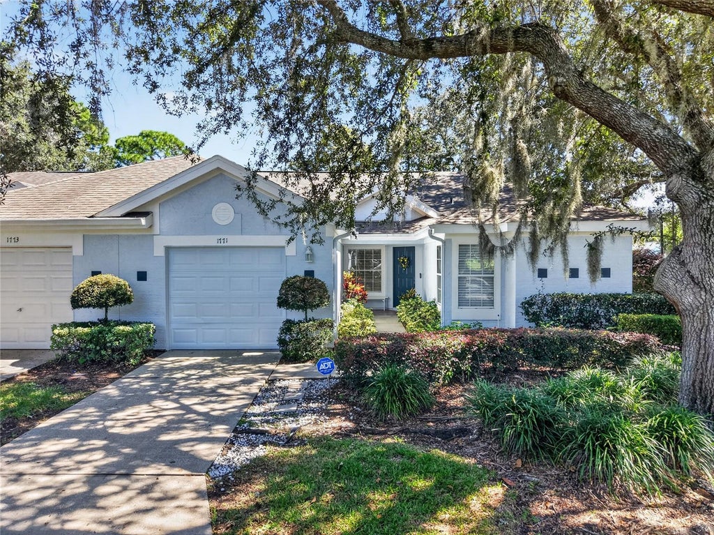 Photo of 1771 Country Club Boulevard, Mount Dora, FL 32757 (MLS # G5119520)