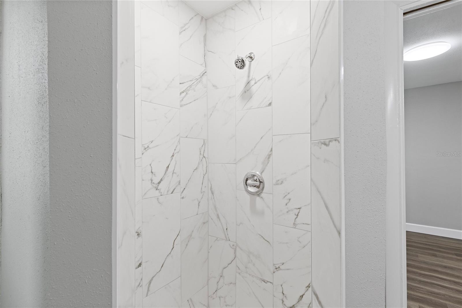 SIRMONS HEIGHTS - Residential