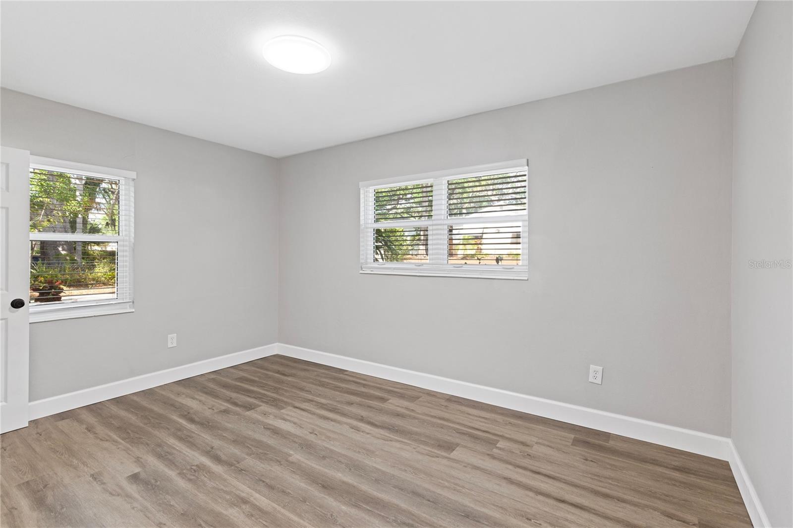 SIRMONS HEIGHTS - Residential