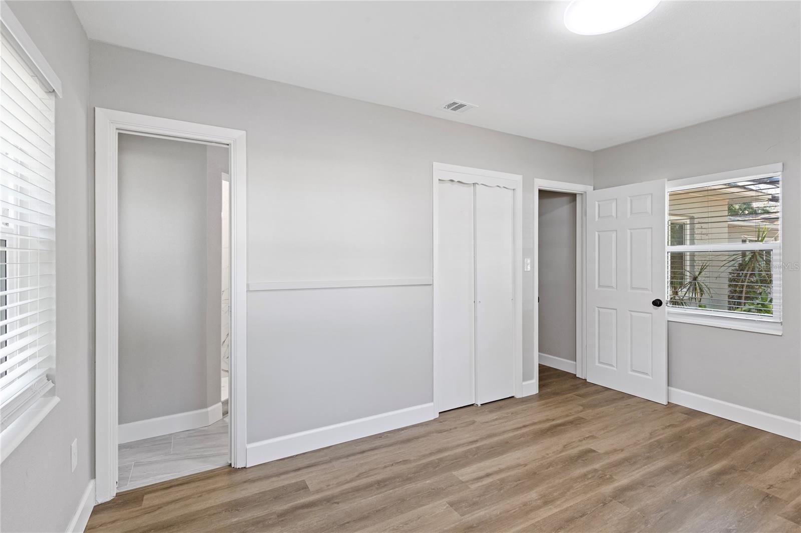 SIRMONS HEIGHTS - Residential