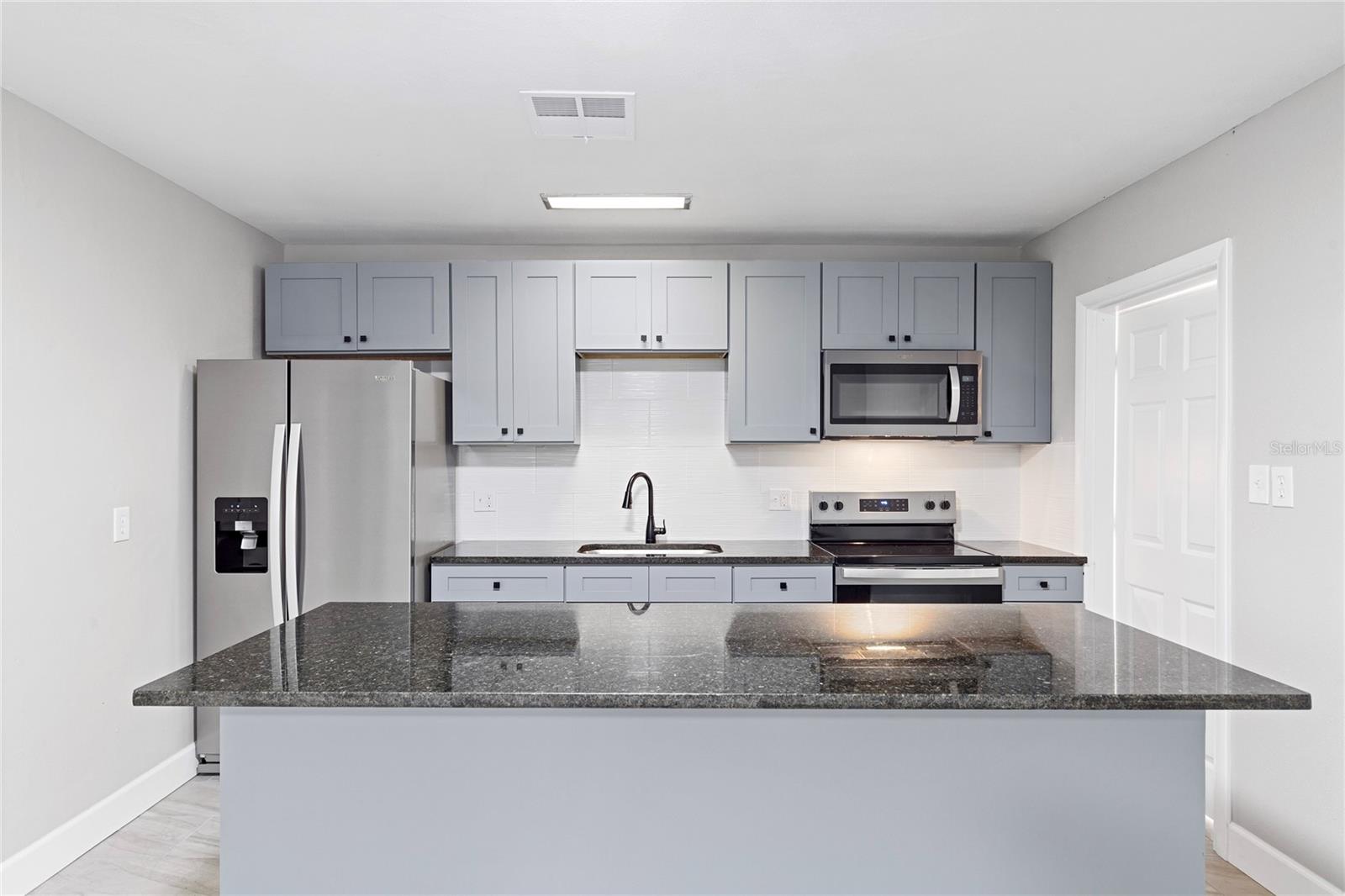 SIRMONS HEIGHTS - Residential