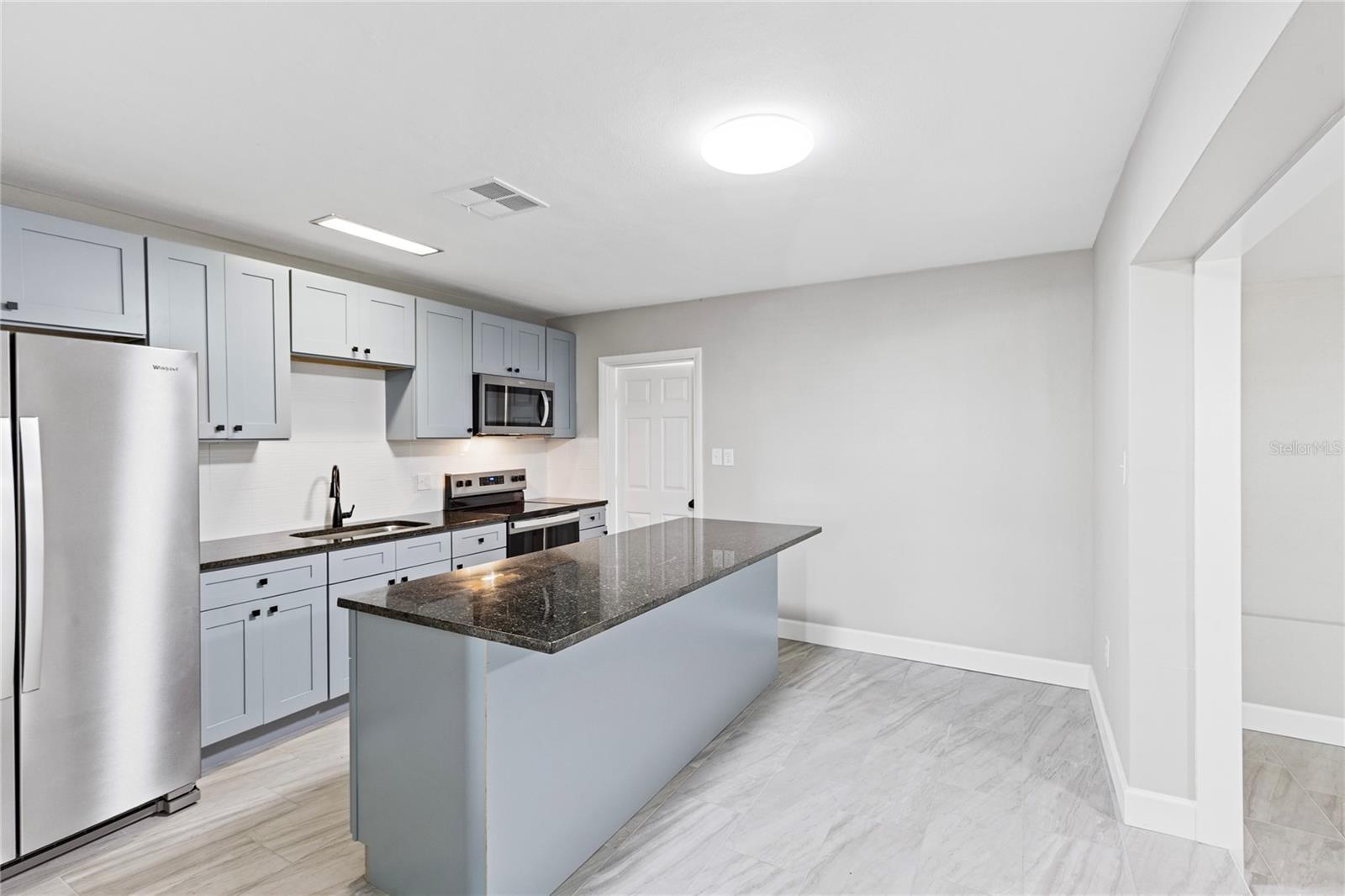 SIRMONS HEIGHTS - Residential