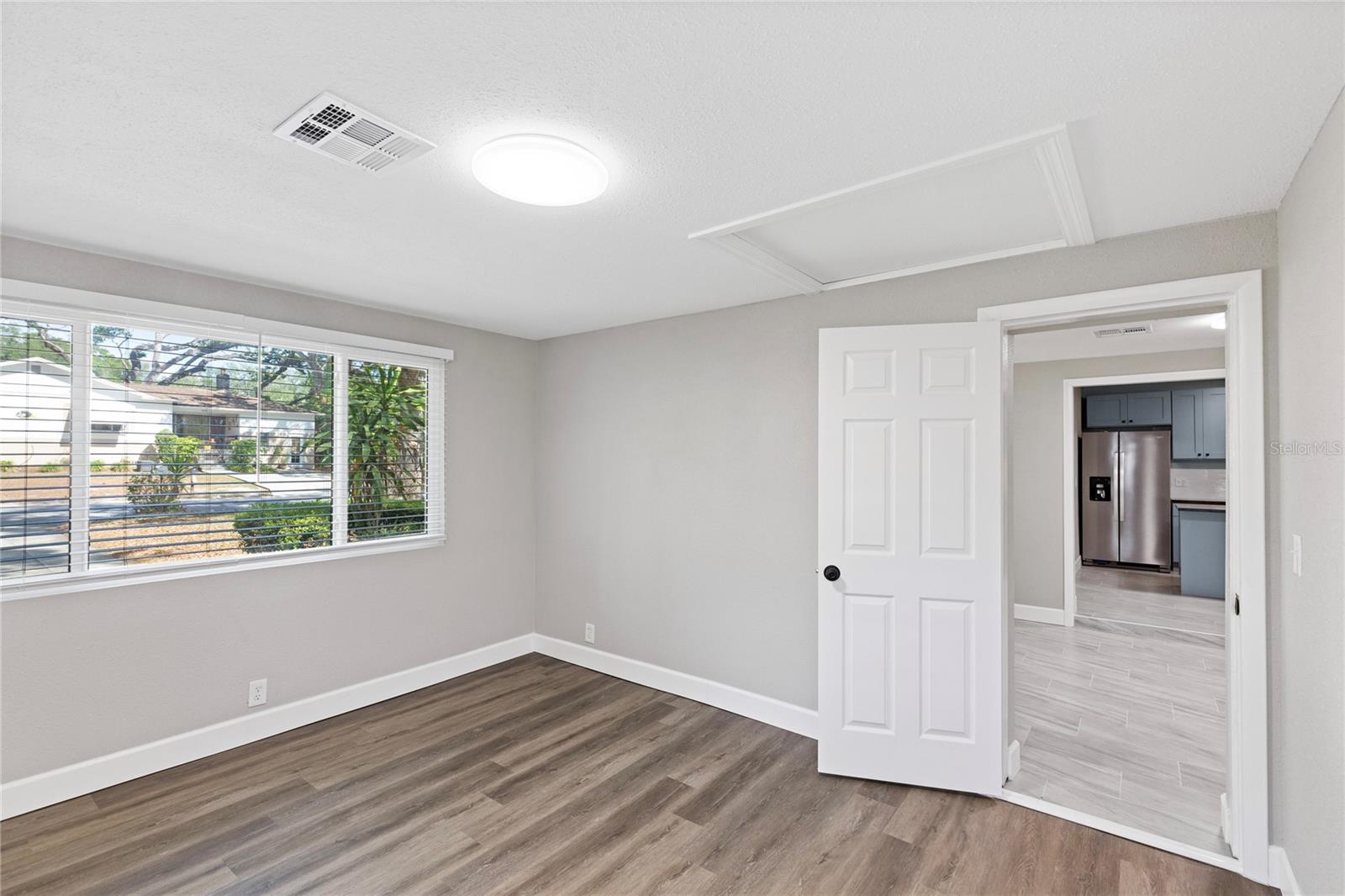 SIRMONS HEIGHTS - Residential