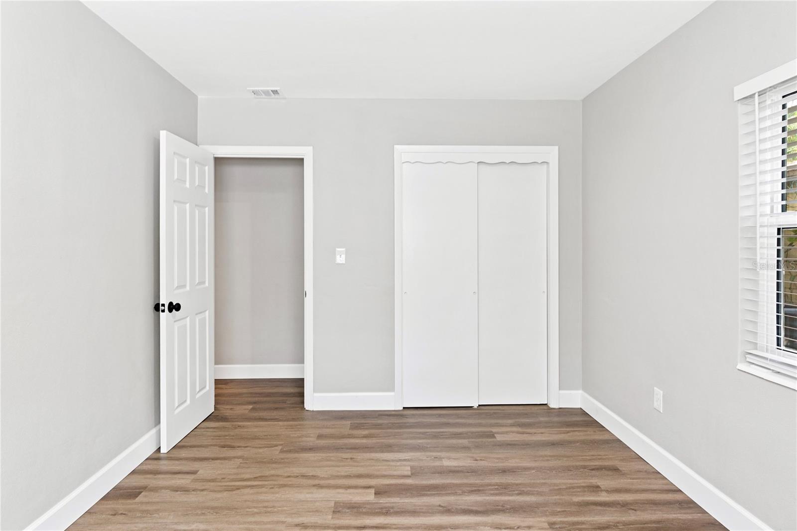 SIRMONS HEIGHTS - Residential